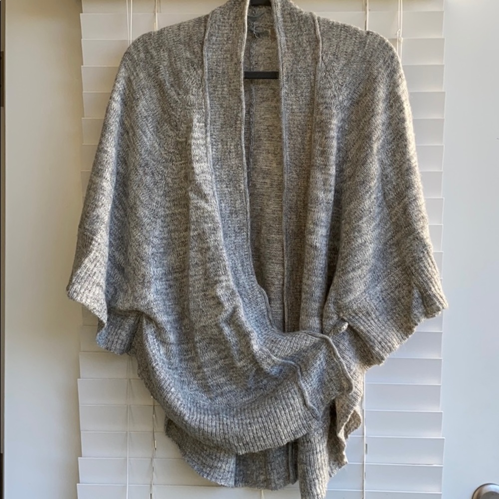 Knitted and knotted